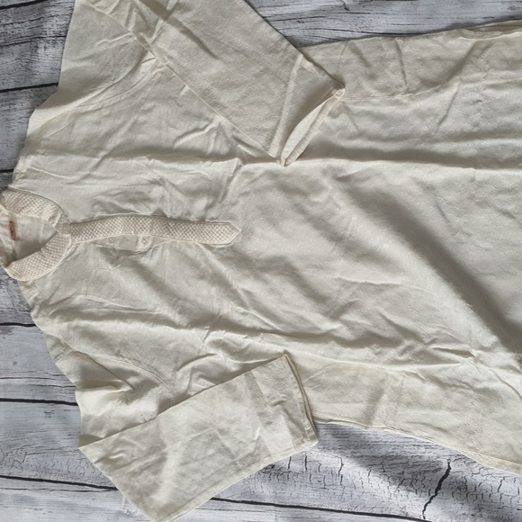 Manyavar Stylish Casual Silk Blend Full Sleeves Kurta Set for Men - Picture 9 of 9